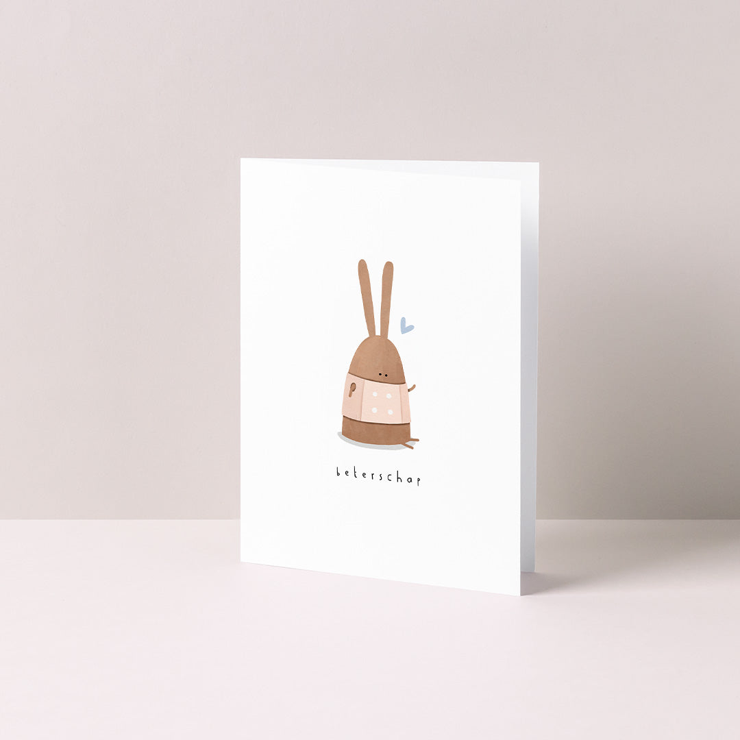 Gevouwen kaart: Beterschap konijn